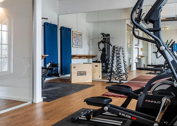 Reetland Am - Premium Reetdachvilla Mit 3 Schlafzimmern, Sauna Und Kamin E08 Hébergement de vacances Dranske